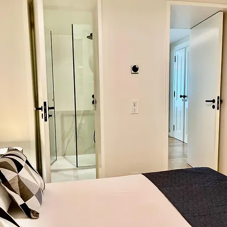 Mystay - Homie In Apartment *